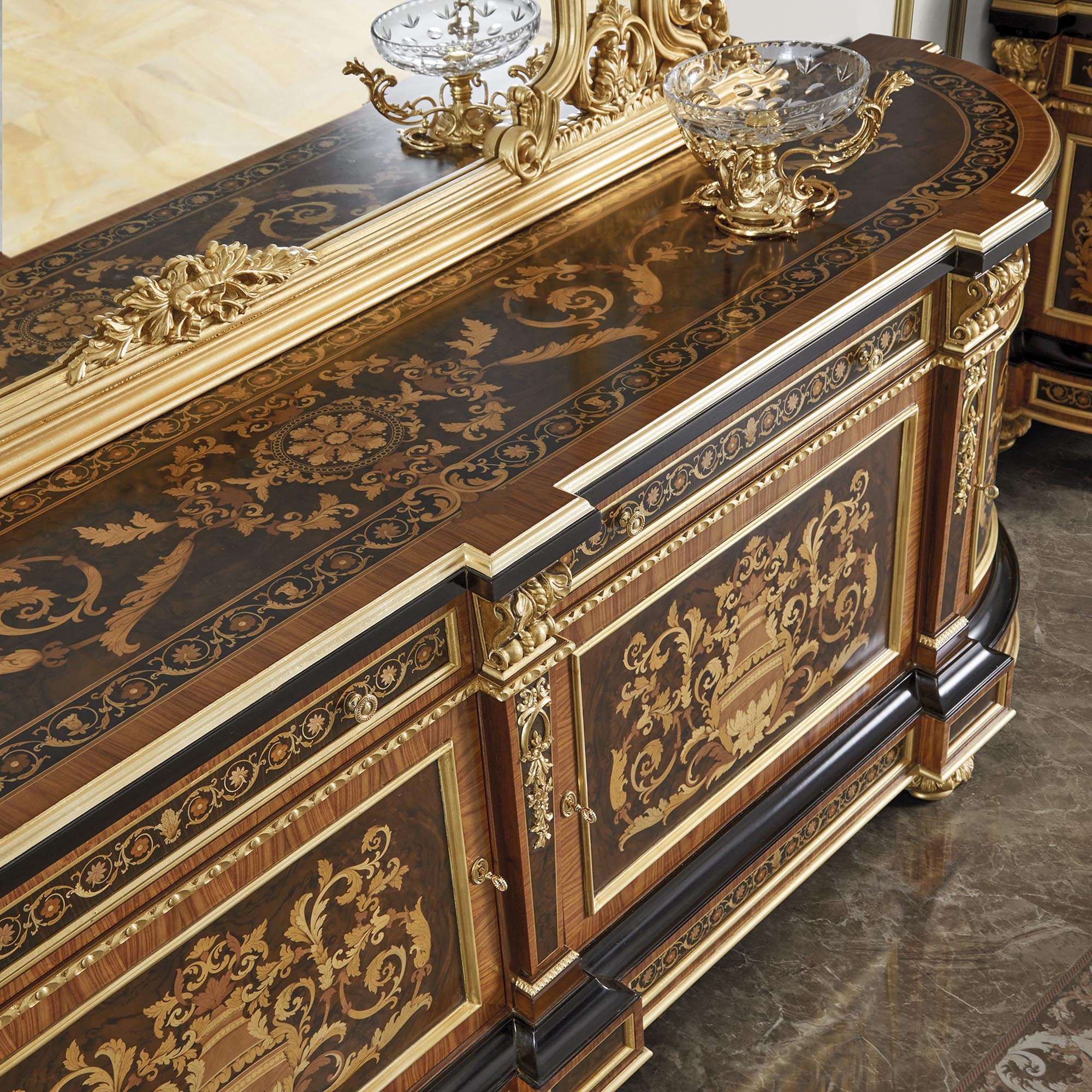 Luxury Dining Rooms: Fine Jacquard and Marquetry Furnishings