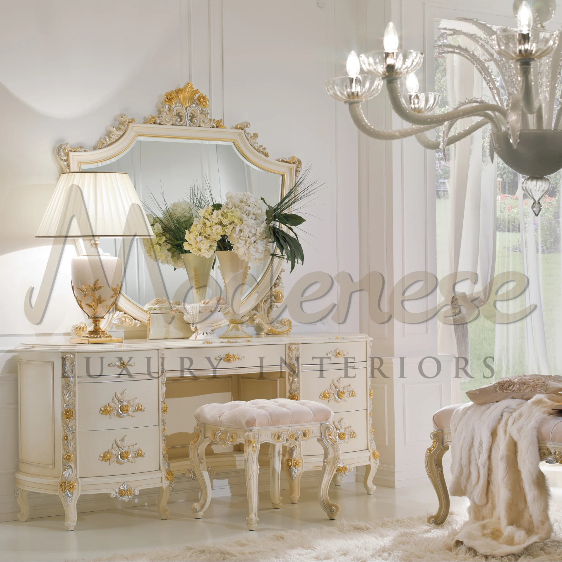 Elegant and statement-sized, the Ivory Figured Mirror blends luxury with classic design, ideal for sophisticated interiors.