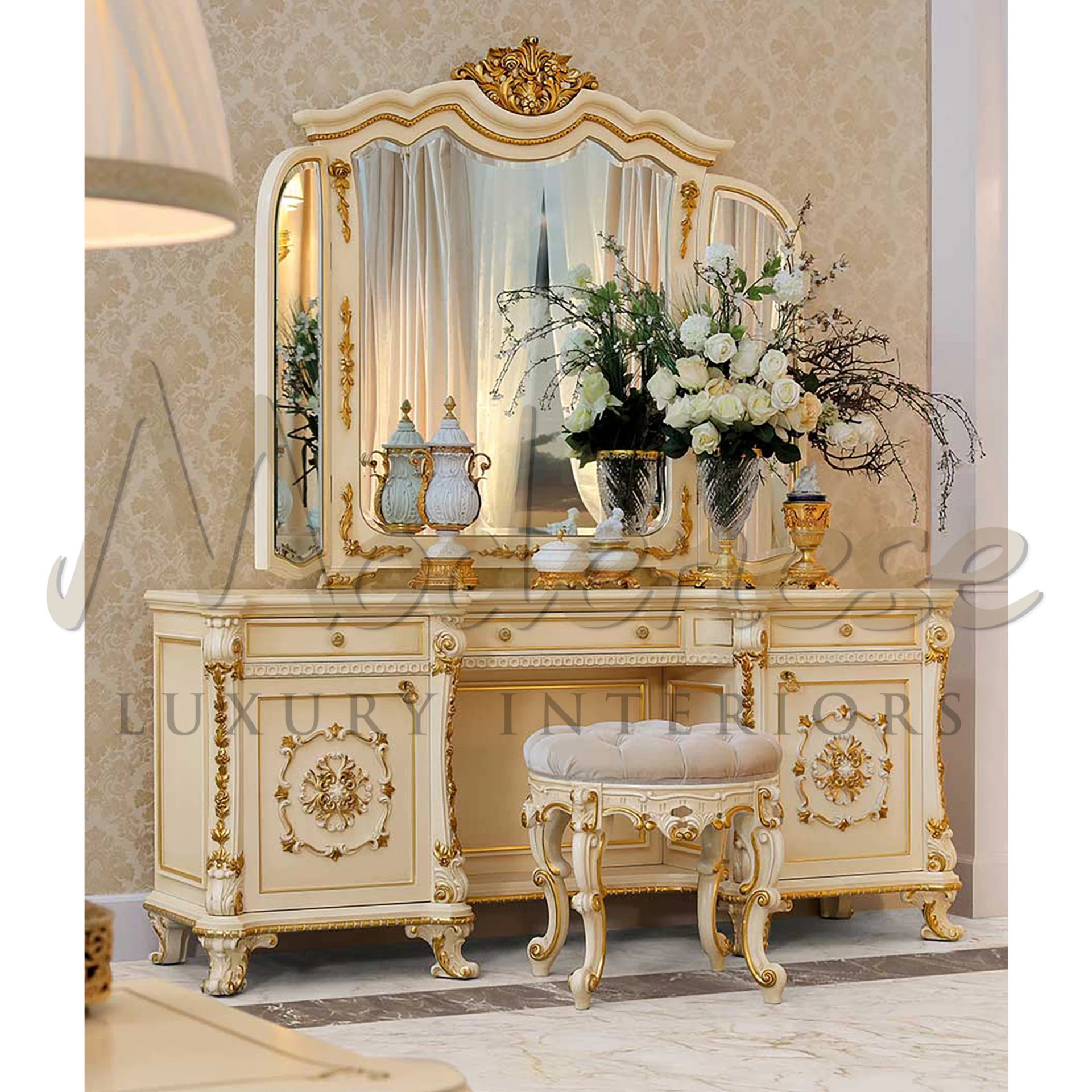 Handcrafted in Italy, the White Gold Leaf Mirror blends classic design with luxury, ideal for sophisticated home decorating.