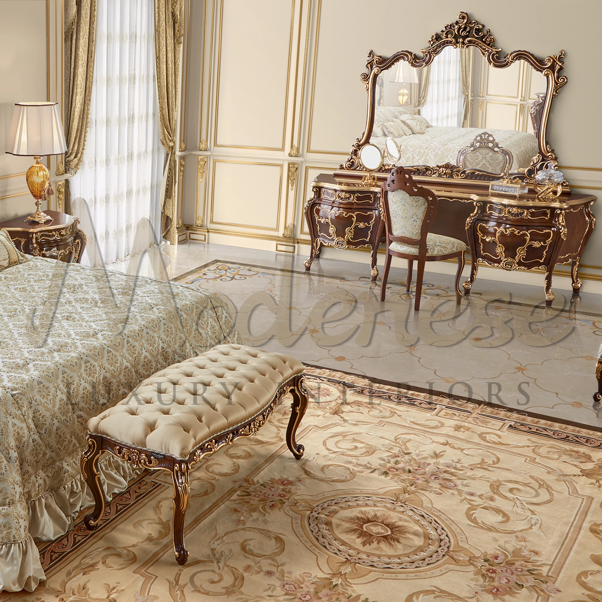 Elegant Empire-style wood mirror, perfect for adding a touch of luxury and historical design to interiors.