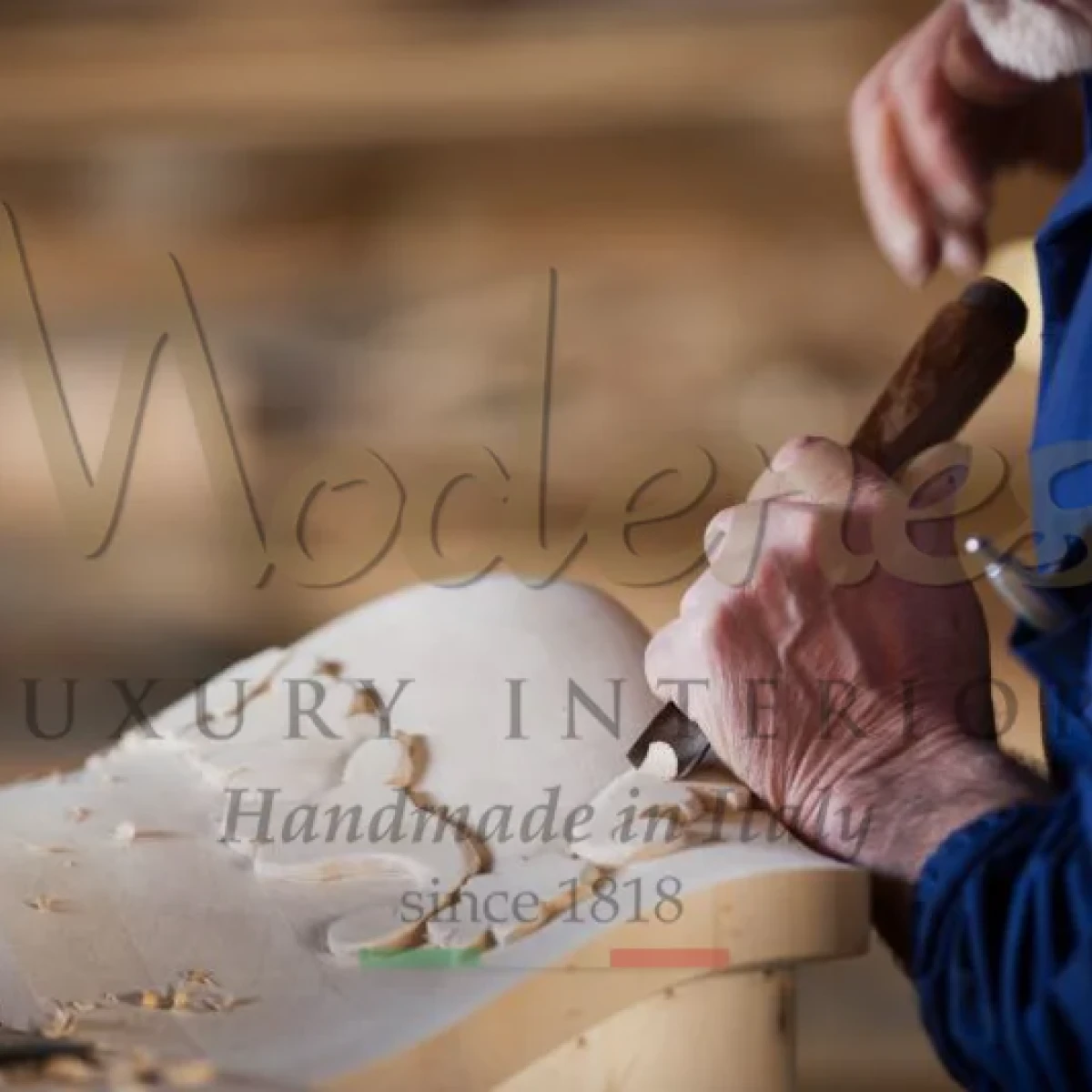 SCULPTURES ARTISANALES SUR BOIS