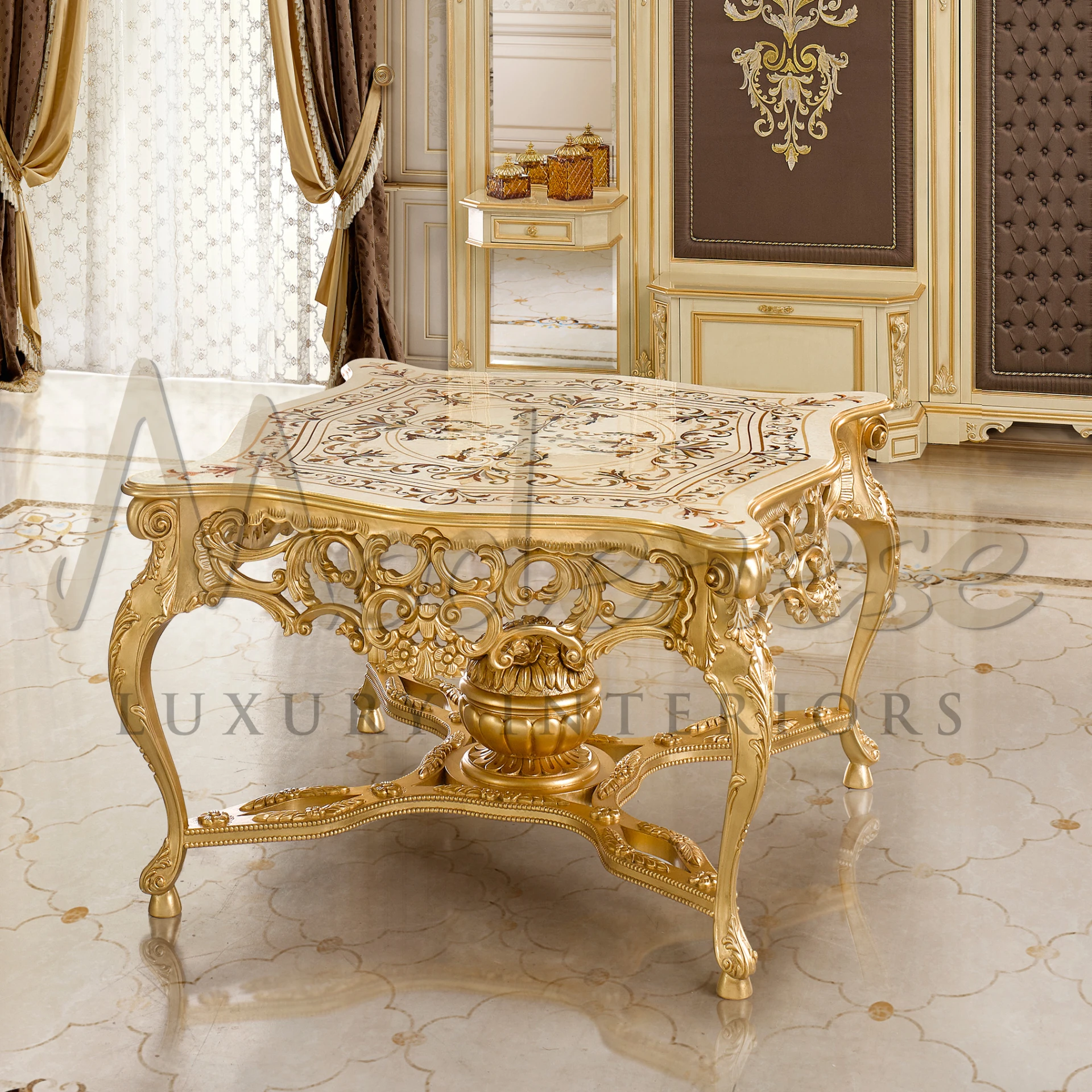 Classic Style Central Table Luxurious Italian Design