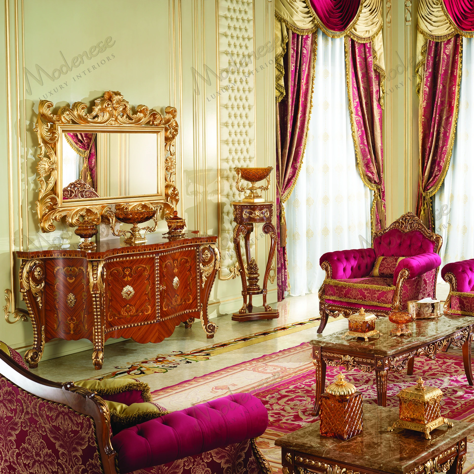 Rubino Delight Vase Stand