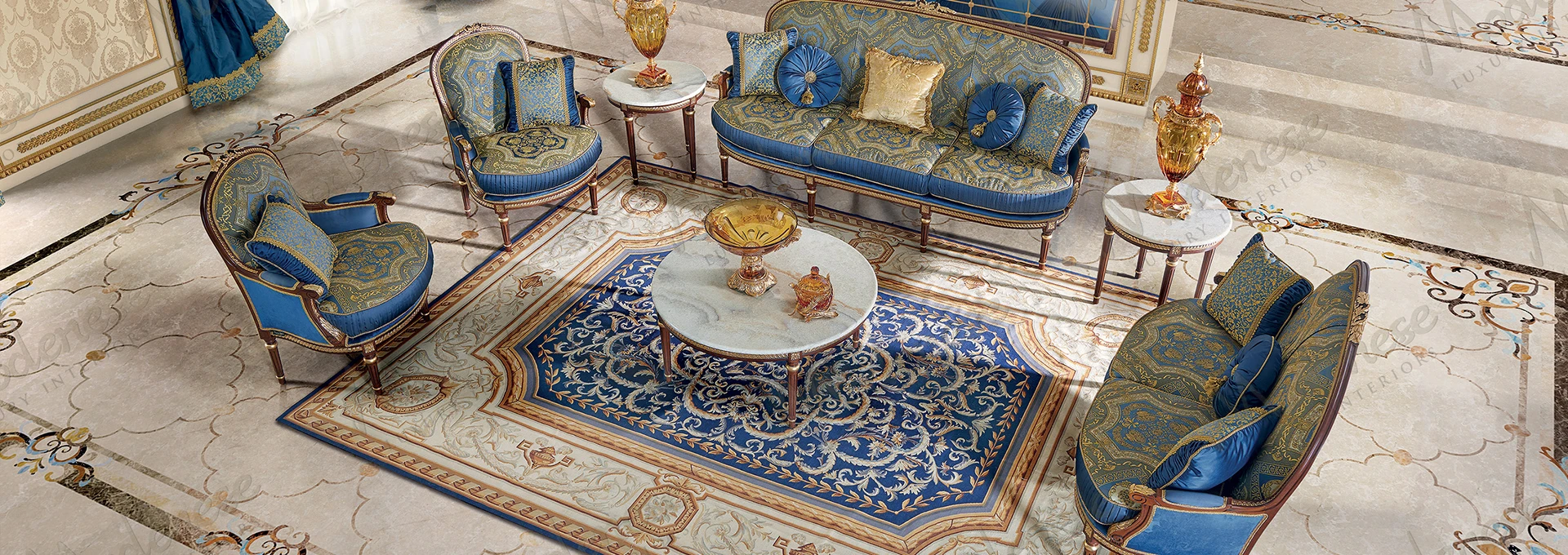 An exquisite handtufted rug from the SARELLI TIMELESS collection anchors an elegant living space, its sophisticated floreal design setting the tone for the MODENESE PROJECT.