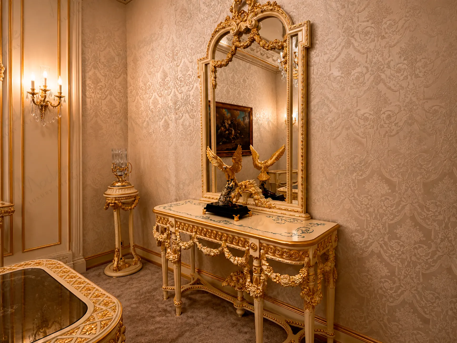 Classic Italian console with elegant tapered legs