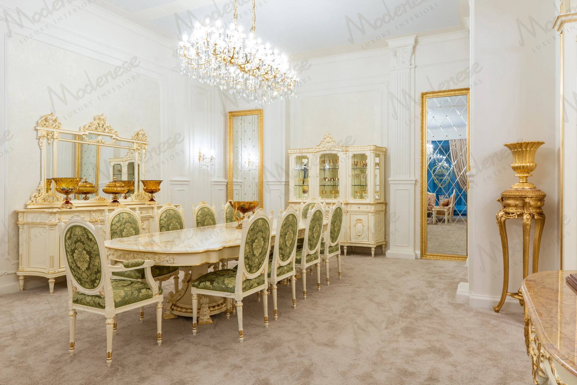 Classic Italian armchair with elegant upholstery