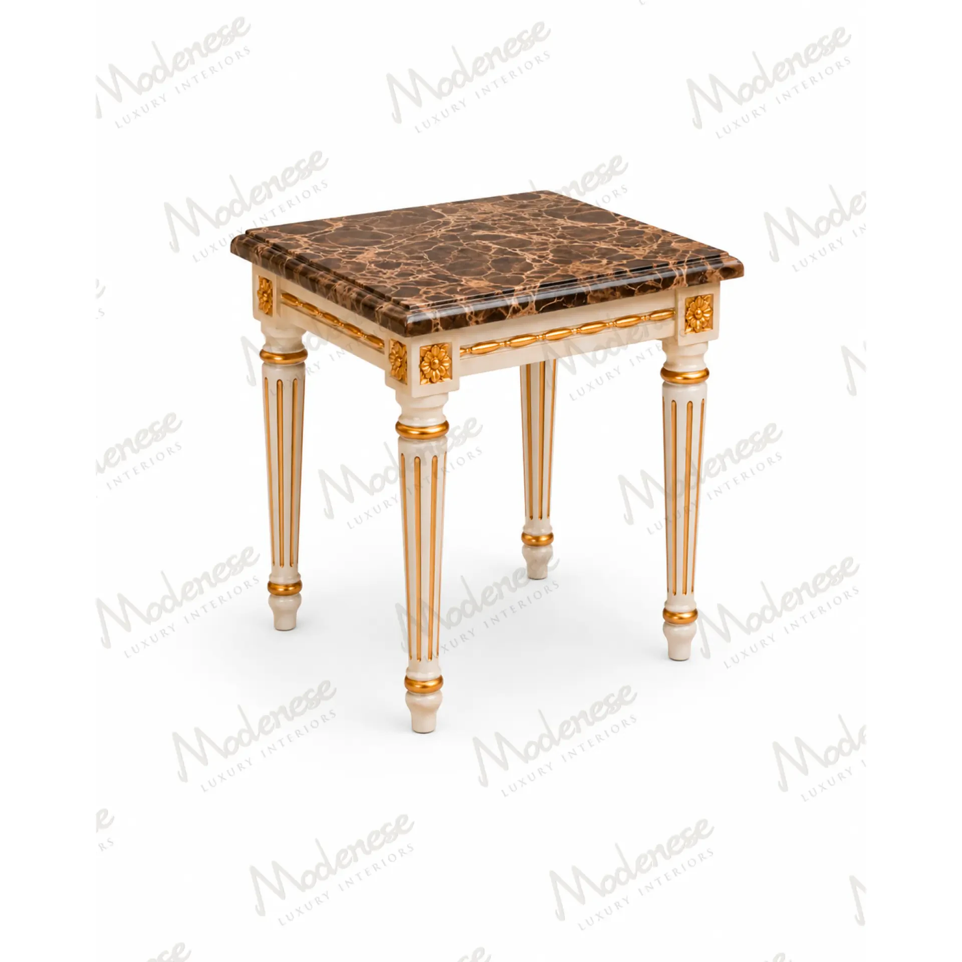Grand Palais luxury classic Italian side table with carved legs