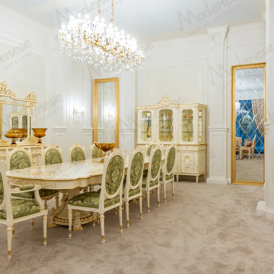 All Modenese dining tables are custom-designed to bring luxury and unequaled sophistication to your spaces: it does not matter whether the requested shape is round, oval, square, rectangular, or molded.