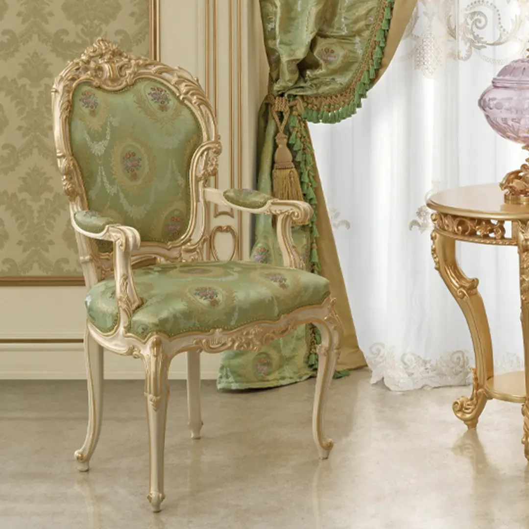 Modenese classic armrest chairs