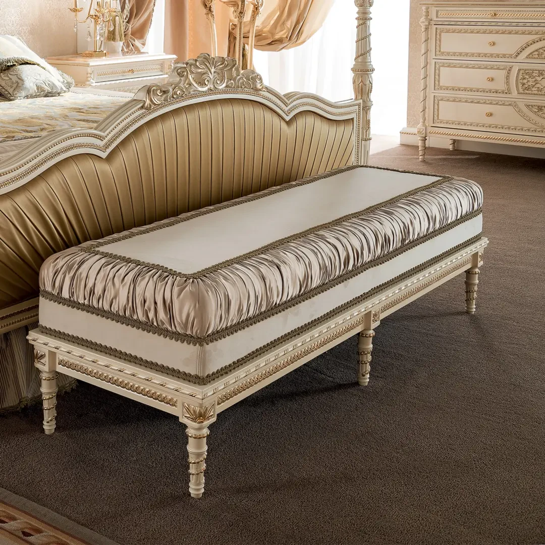 Modenese classic benches