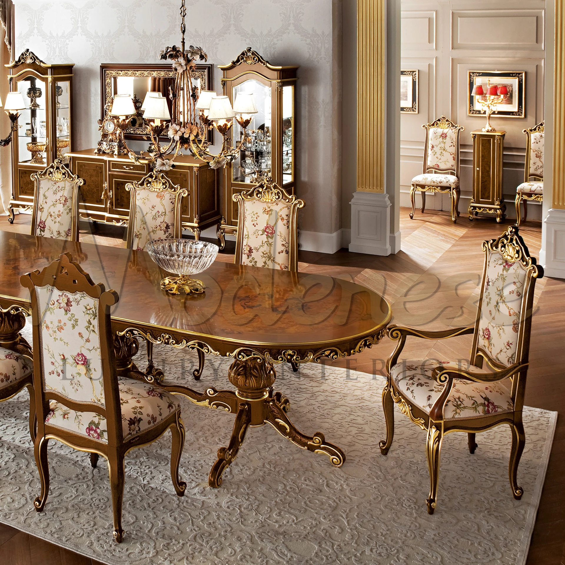 木制雕刻巴洛克扶手椅—— 摩德纳斯家具公司（Modenese Furniture）出品的威严座椅